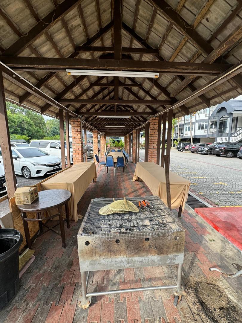 BBQ Area Cover rains also no problem enjoy BBQ with friends and famaliy